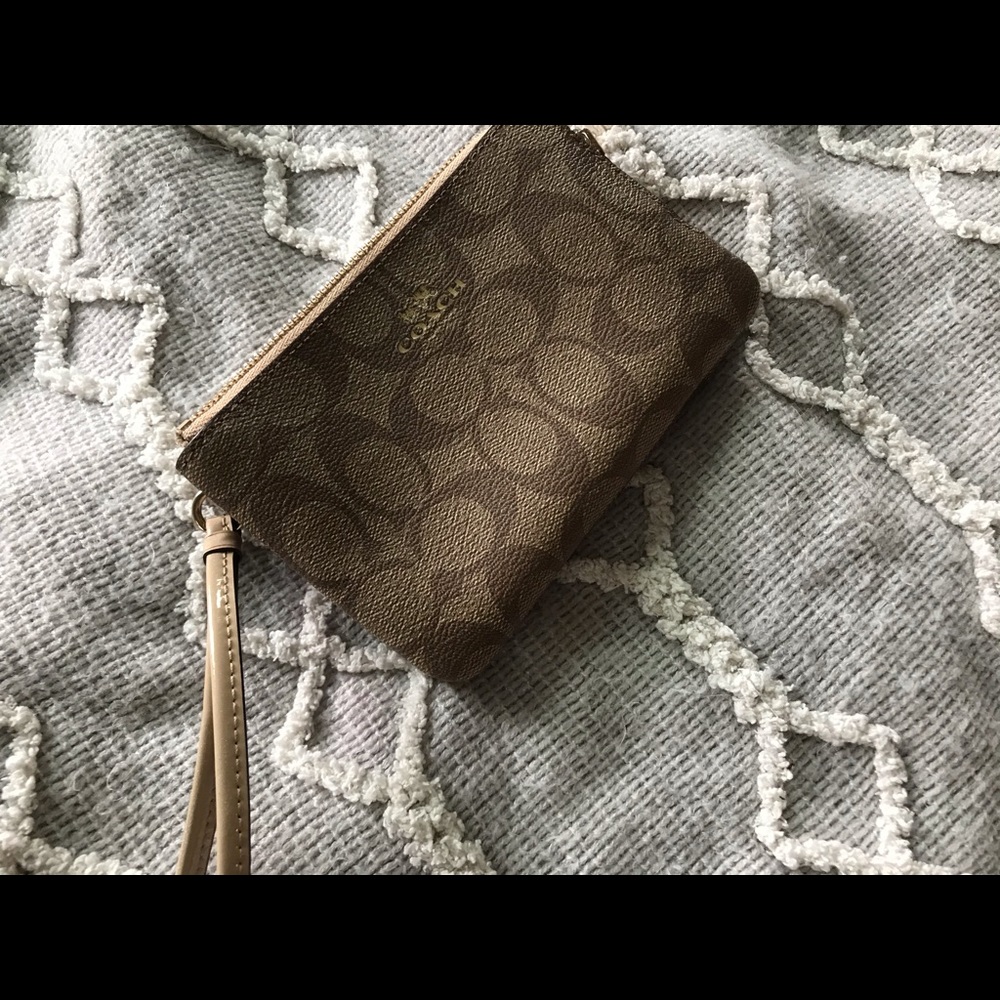 Coach double zip wristlet